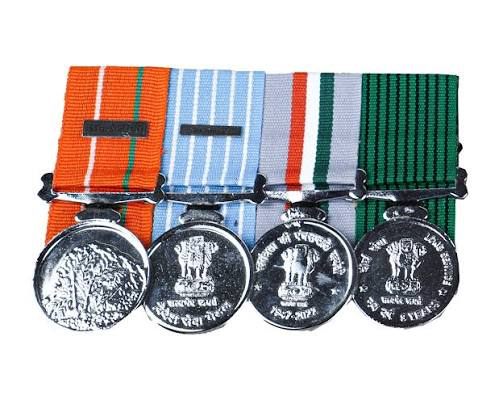 Indian Navy Badge - Design 60 - Polished Gold finish, Defence by Metal Badges